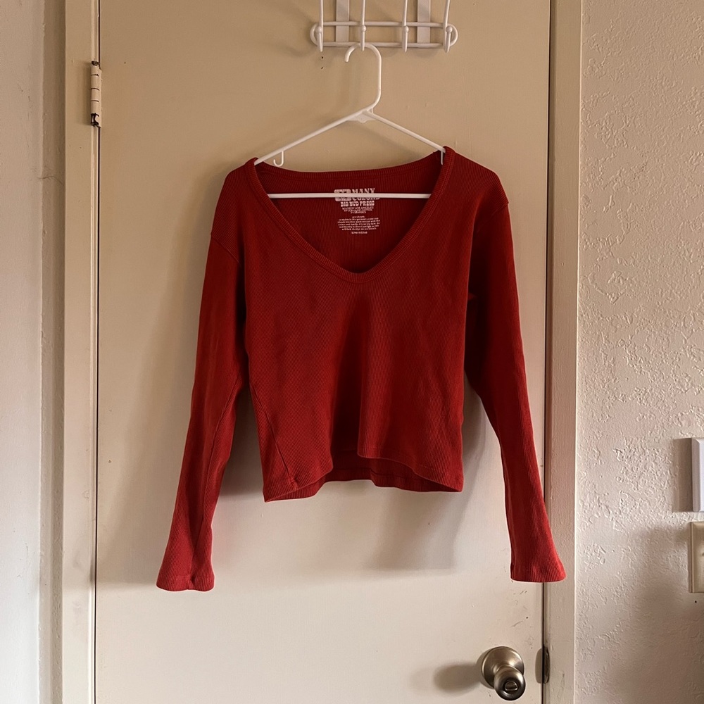 Big Bud Press Long Sleeve V-Neck Tee- size M